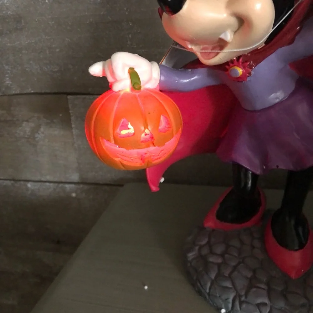 SOLD Disney Minnie Mouse Halloween Vampire LED Light Up Statue Figurine - Picture 10 of 10